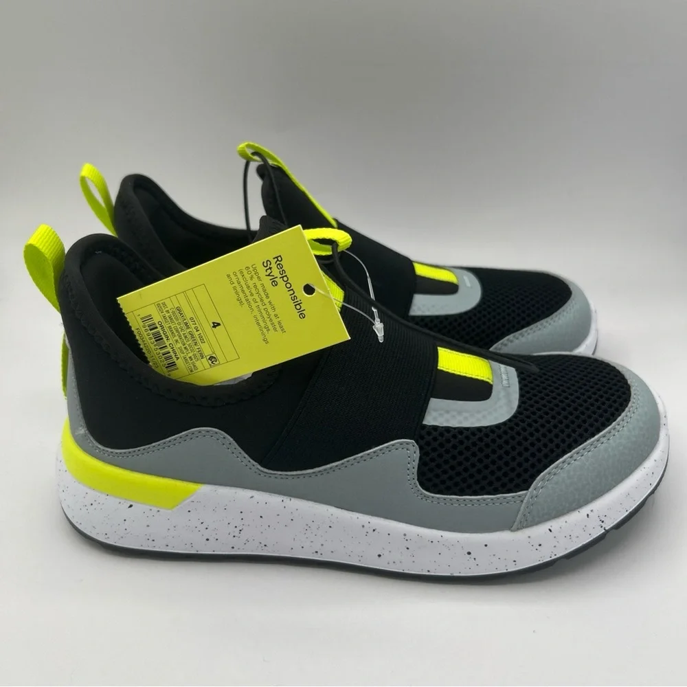 All in Motion Kid's Sneaker SlipOn Performance Gray/Lime Green  Size 4‎